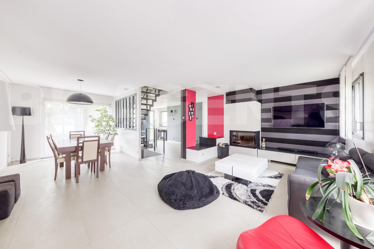 Vente Maison 153m² 6 Pièces à Le Plessis-Trévise (94420) - Bl Agents Immobiliers